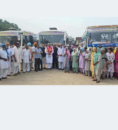 निःशुल्क सेवा तीर्थ यात्रा में तीन बसों का जत्था टोहाना विधानसभा से हुआ रवाना